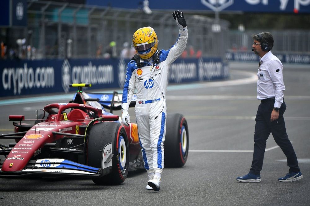 Ferrari 2025 Miami F1 Suit